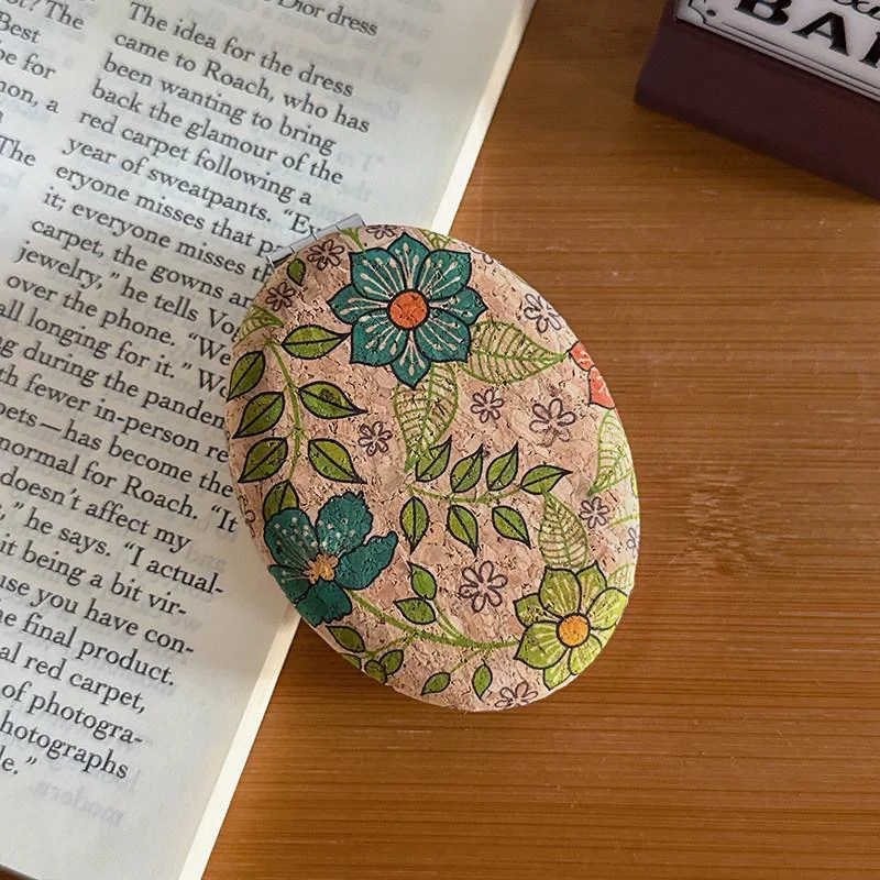 Retro-style Portable Compact Mirror — image 5