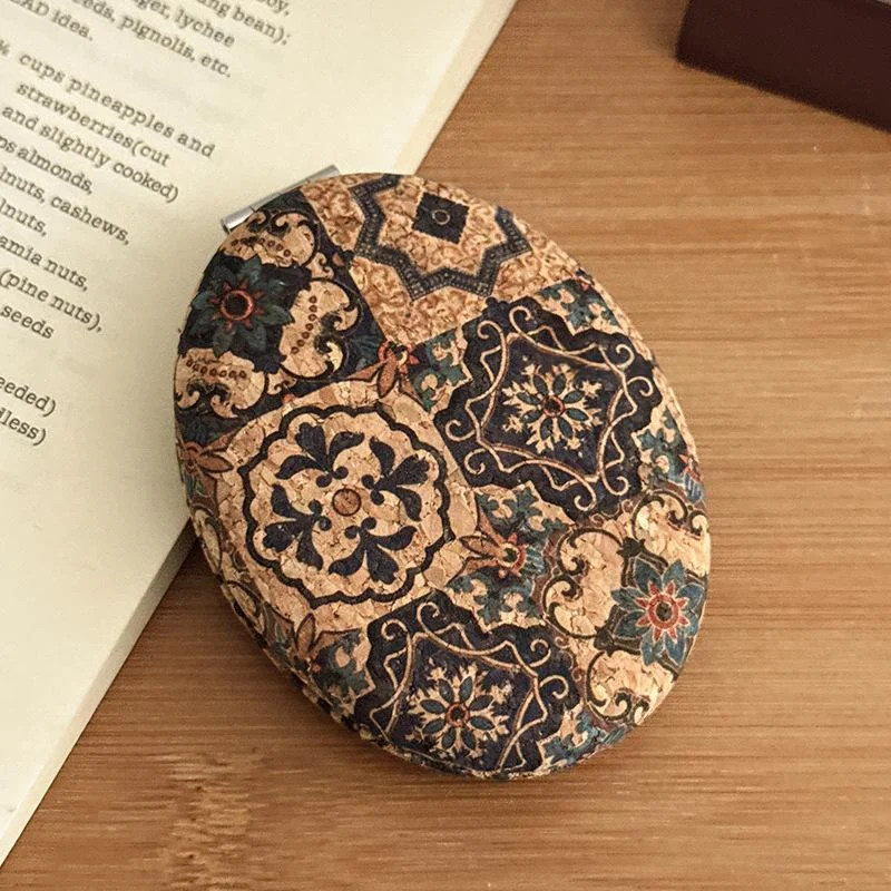 Retro-style Portable Compact Mirror — variant image