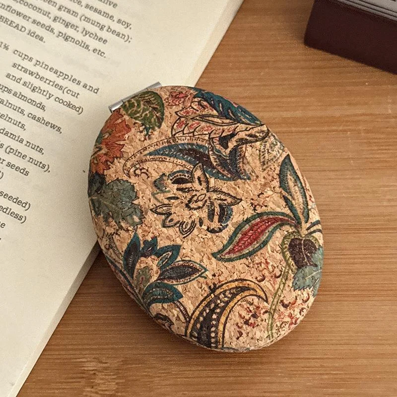 Retro-style Portable Compact Mirror — variant image
