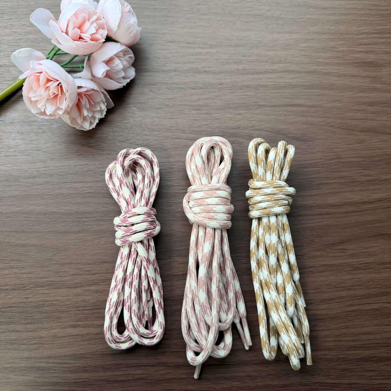 Round Houndstooth Colorful Shoelaces — image 2