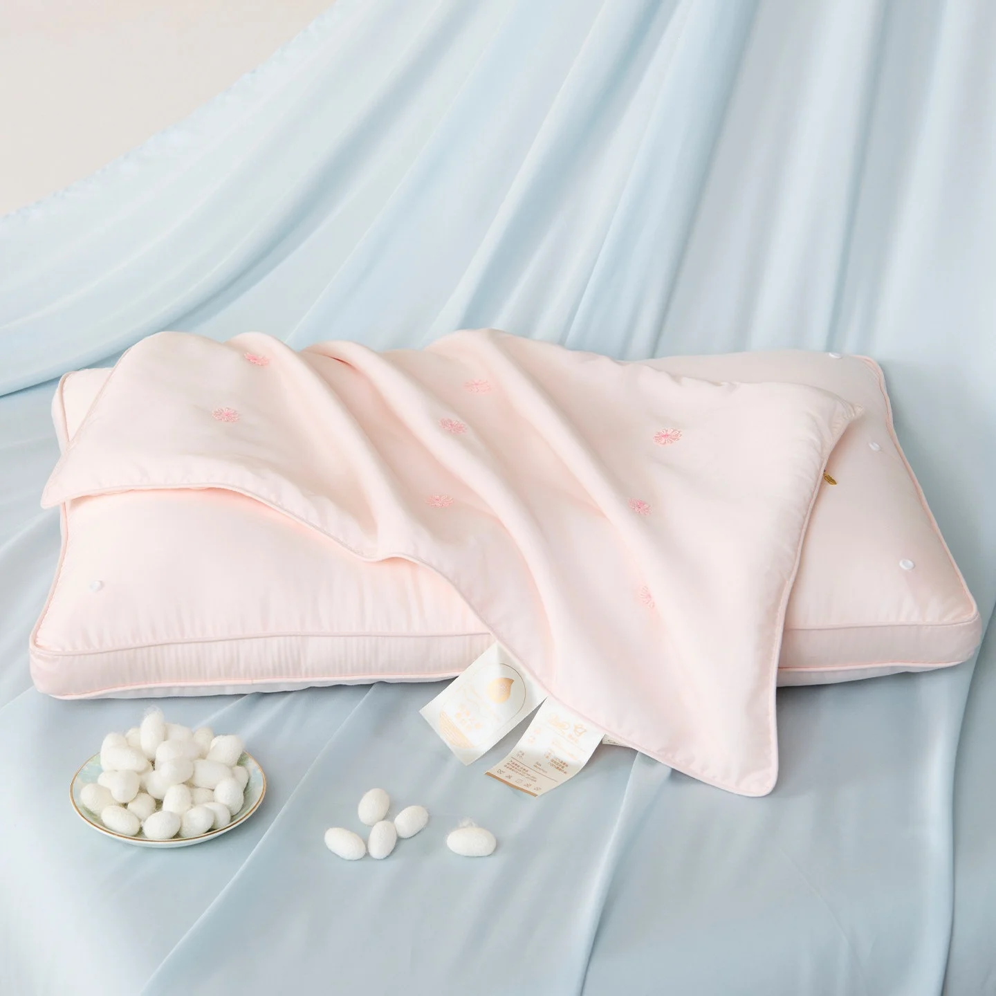 Silk Pillow For Cervical Spine Support, Hair Care And Insert, Medium Size Single Piece — image 4