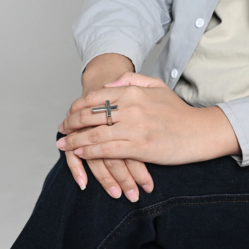 Simple Glossy Titanium Steel Ring With 18K Gold Platingstreet-style Niche Design For… — image 4