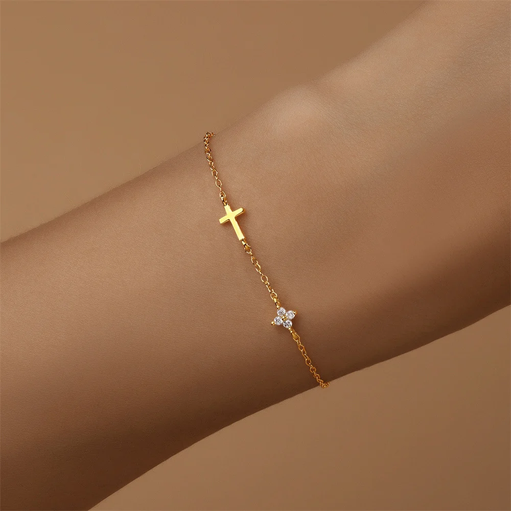 Smooth-surface Diamond-encrusted Cross And Petal Light-luxury Bracelet — image 5