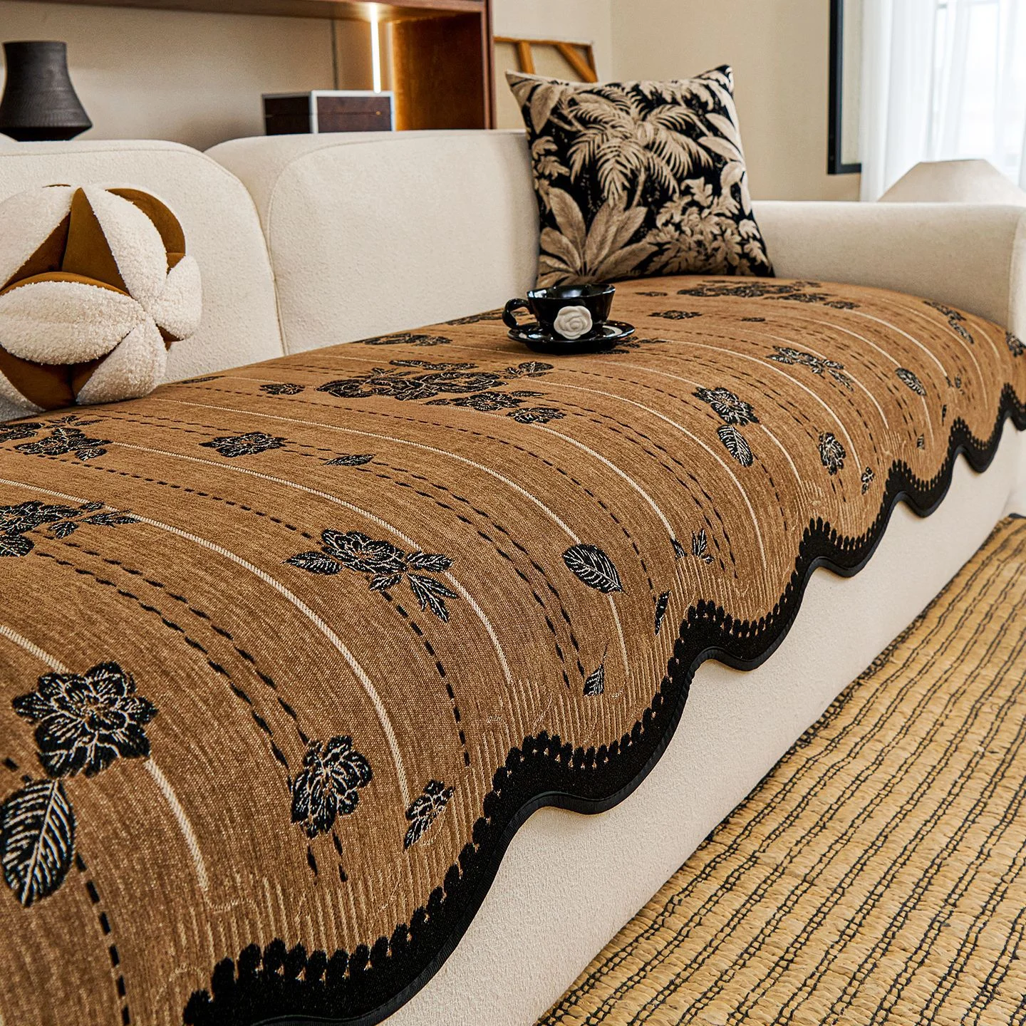 Sofa Cushion Shaped Design Premium Feel Secure And Non-slip — image 6