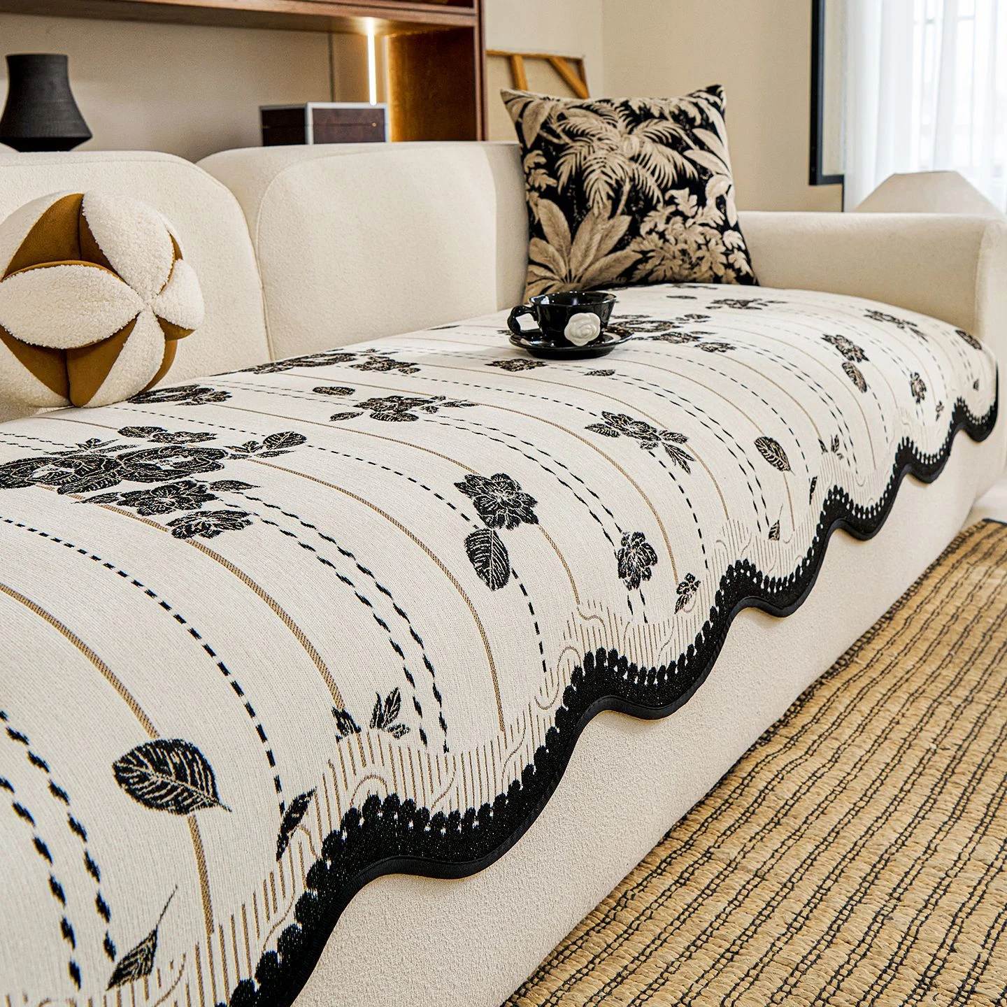 Sofa Cushion Shaped Design Premium Feel Secure And Non-slip — image 2