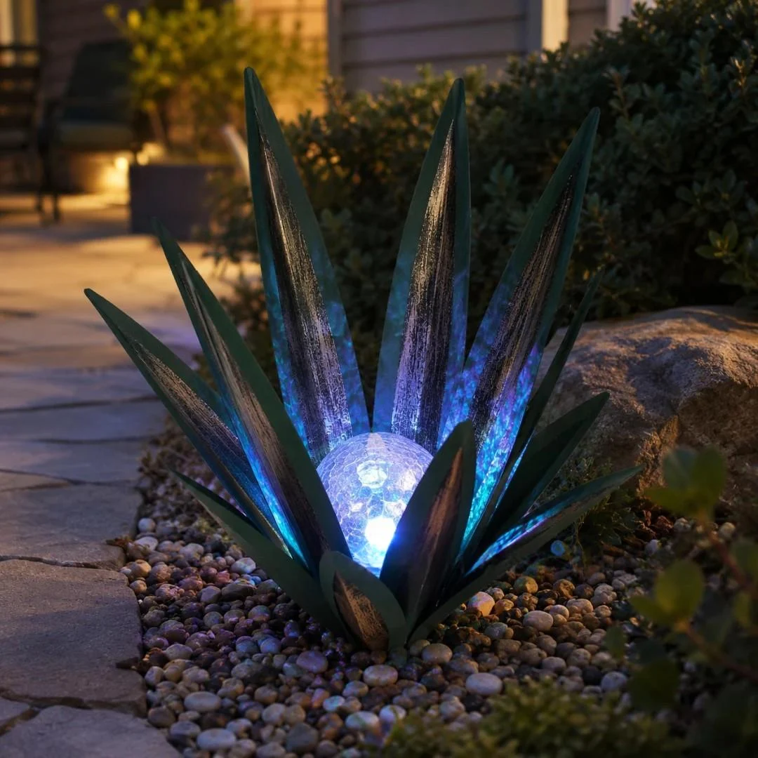Solar-powered Agave-shaped Yard Ground Light — image 4