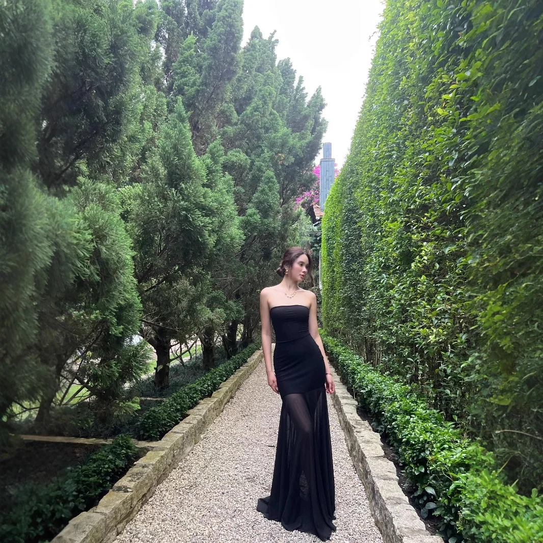 Solid Color Chest-wrapped Mesh Dress Sleeveless — image 6
