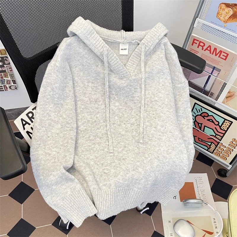 Solid-color Warm Pullover Hoodie With Long Sleeves — image 2