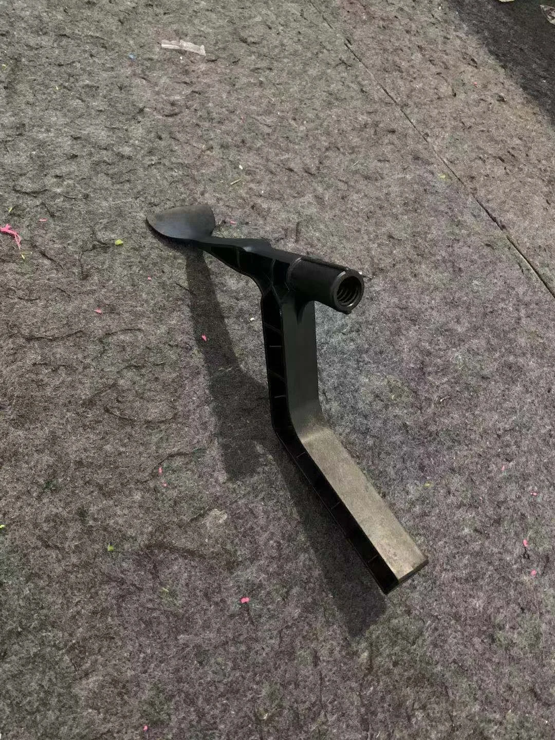 Special Tool For Cleaning Downspouts — image 4