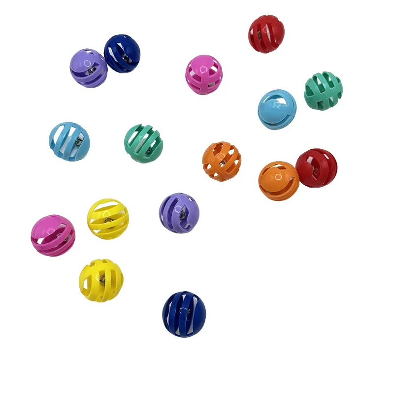 Squeaky Ball Pet Toy For Cats And Dogs — image 1