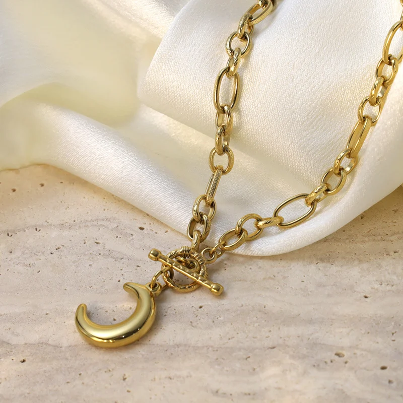 Stainless Steel Moon Pendant Necklace For Women Light Luxury — image 5