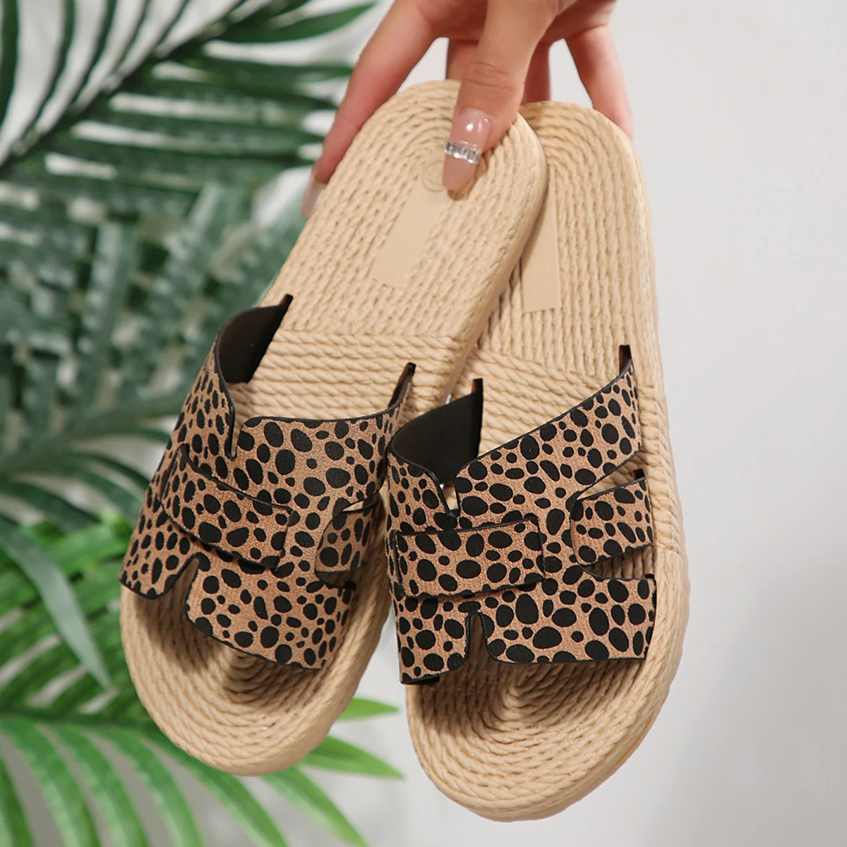 Summer Plus-size Casual Sandals — image 5