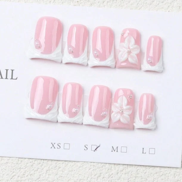 Sweet French-style Womens Wearable Nails — image 3