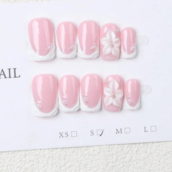 Sweet French-style Womens Wearable Nails — image 5