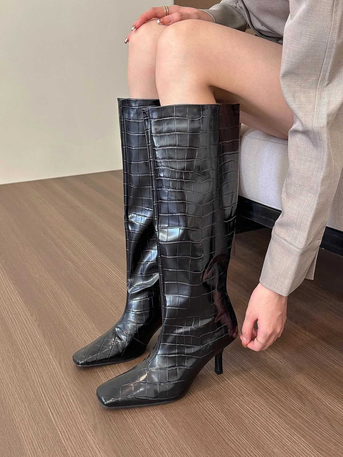 Textured Thigh-high Boots For Women — image 3