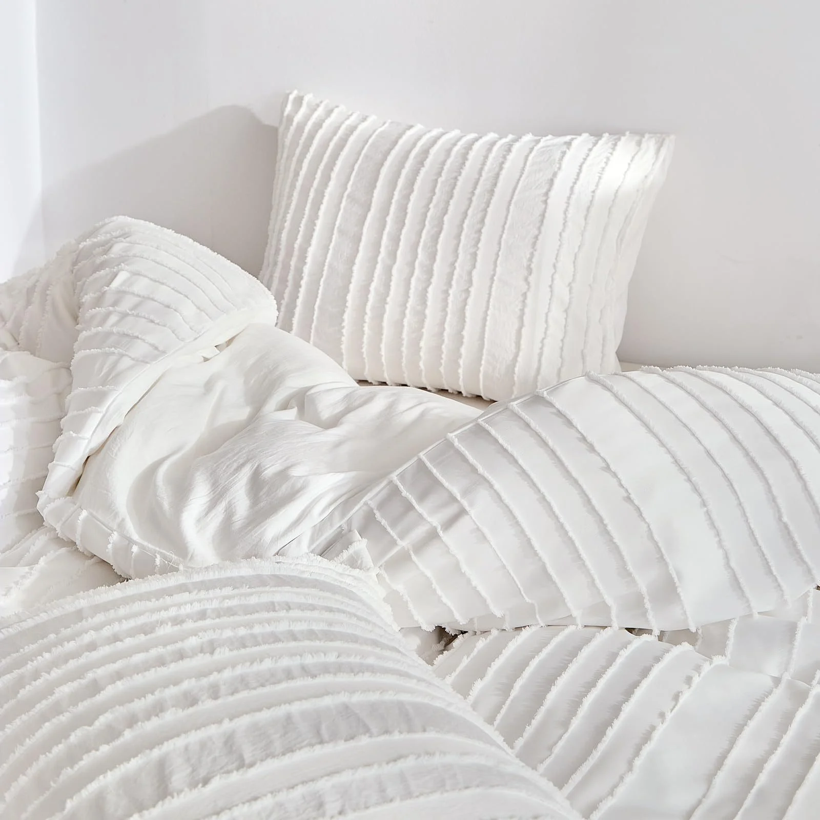 Tufted Fleece Quilted White Striped Duvet Cover Home Textile Bedding Three-piece Set — image 5