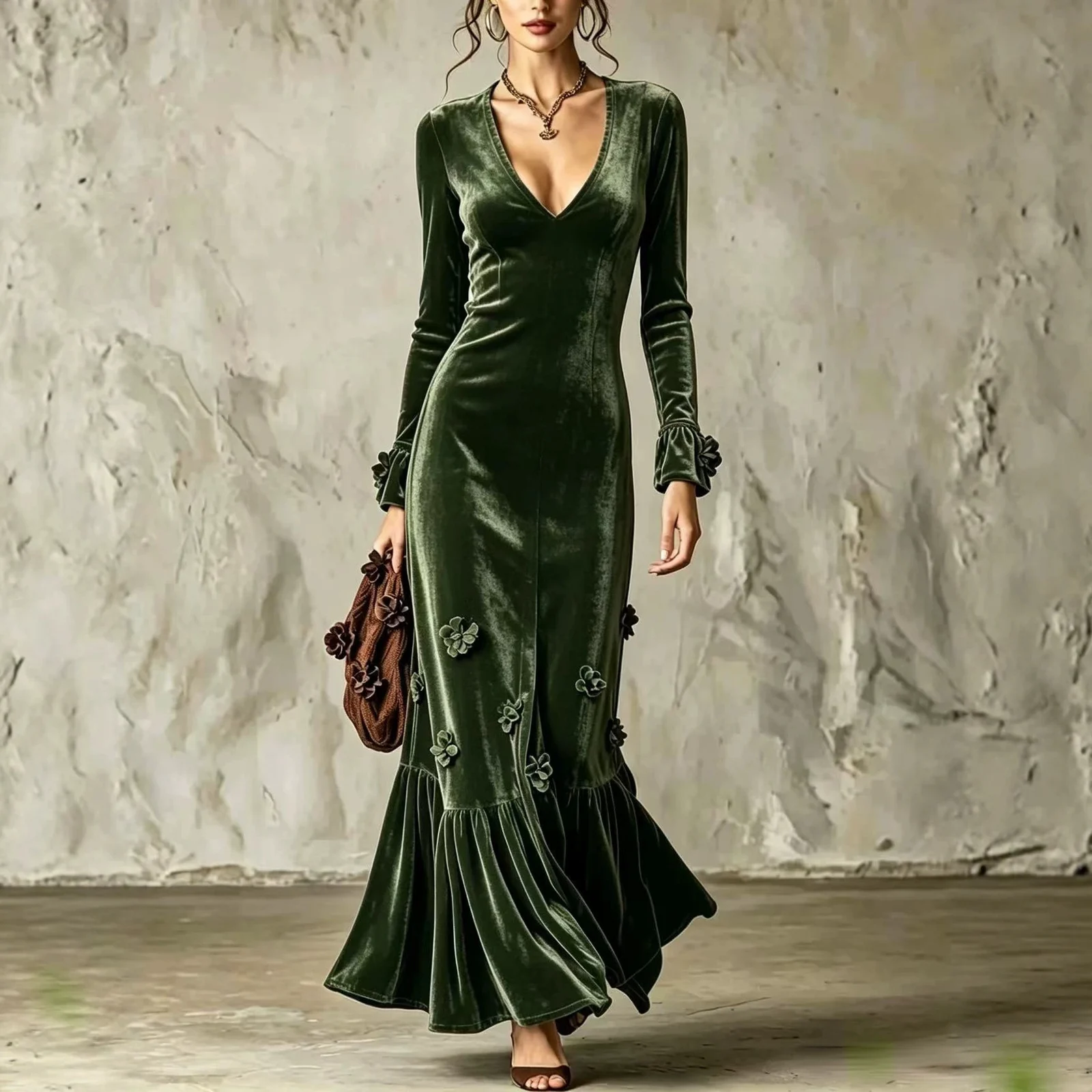 V-neck Sheath Skirt Figure-hugging And Elegant Fishtail Dress — image 1