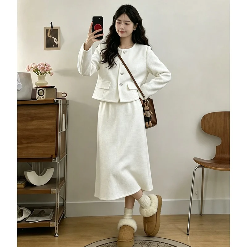 Velvet Jacket Sensory Anti-aging Skirt Set — image 3
