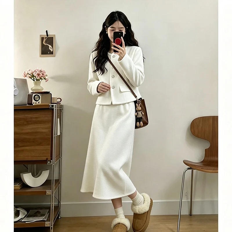 Velvet Jacket Sensory Anti-aging Skirt Set — image 1