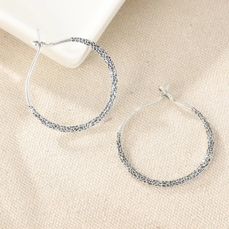 Vintage Black Textured Hoop Earrings Silver Tone Brass Women Daily Party Fashion… — image 4