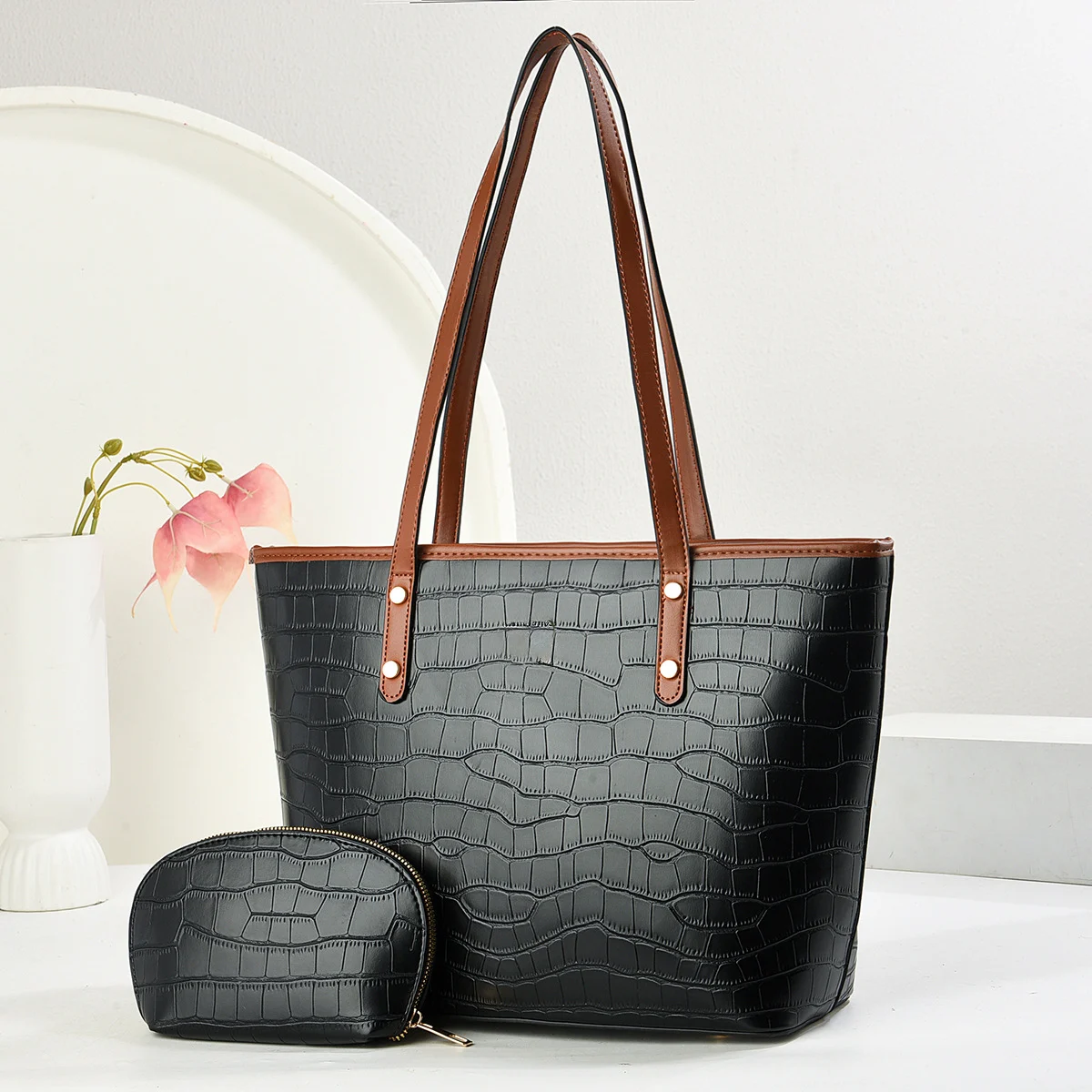 Vintage Large-capacity Tote Bag For Women — image 4