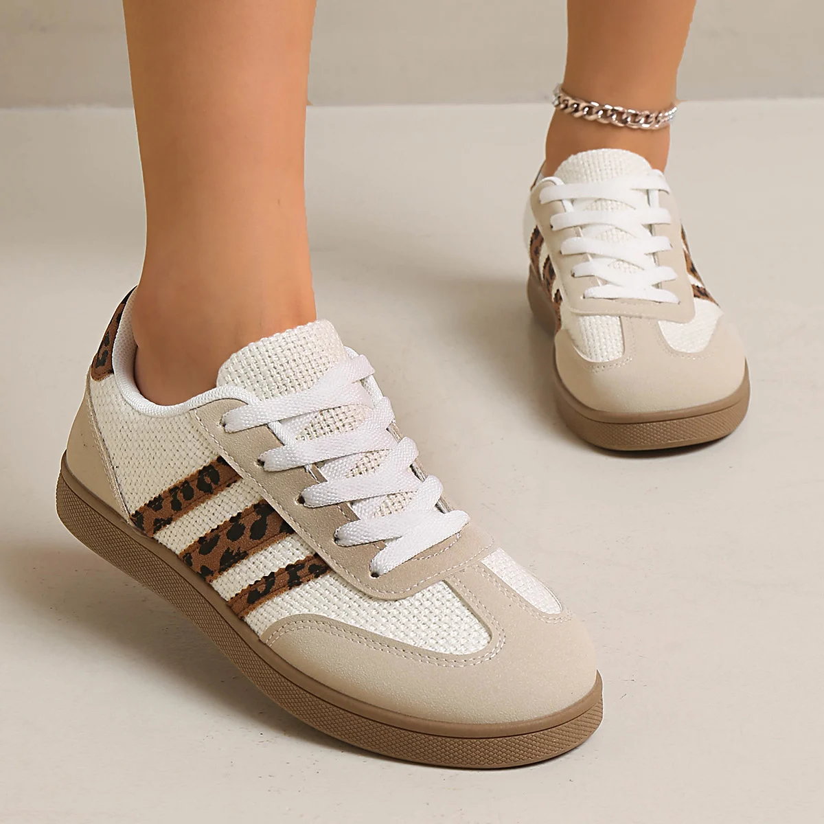 Vintage Versatile Sports Casual Sneakers — image 4
