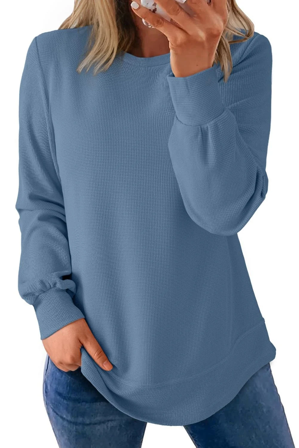 Waffle-knit Crew-neck Top With A Curved Hem And Relaxed Long Sleeves — image 9