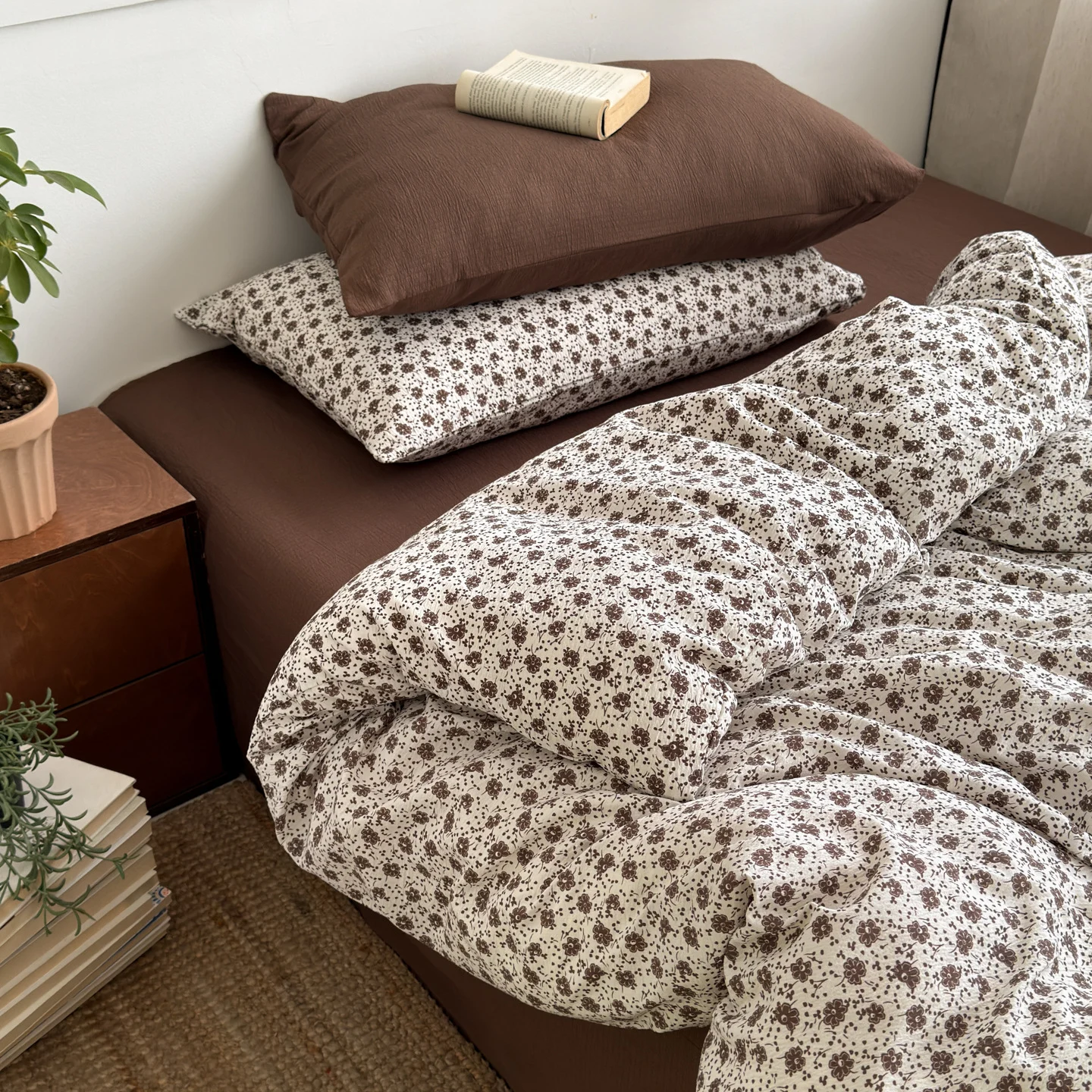 Washed Cotton Artistic Vintage Bed Sheet And Duvet Cover Set — image 13