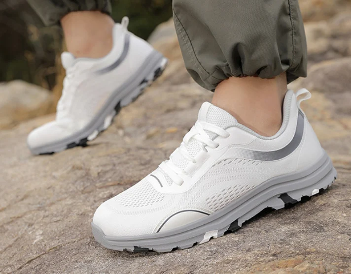 Wide-toe Outdoor Lightweight Breathable Mesh Cushioned Hiking Shoes — image 4