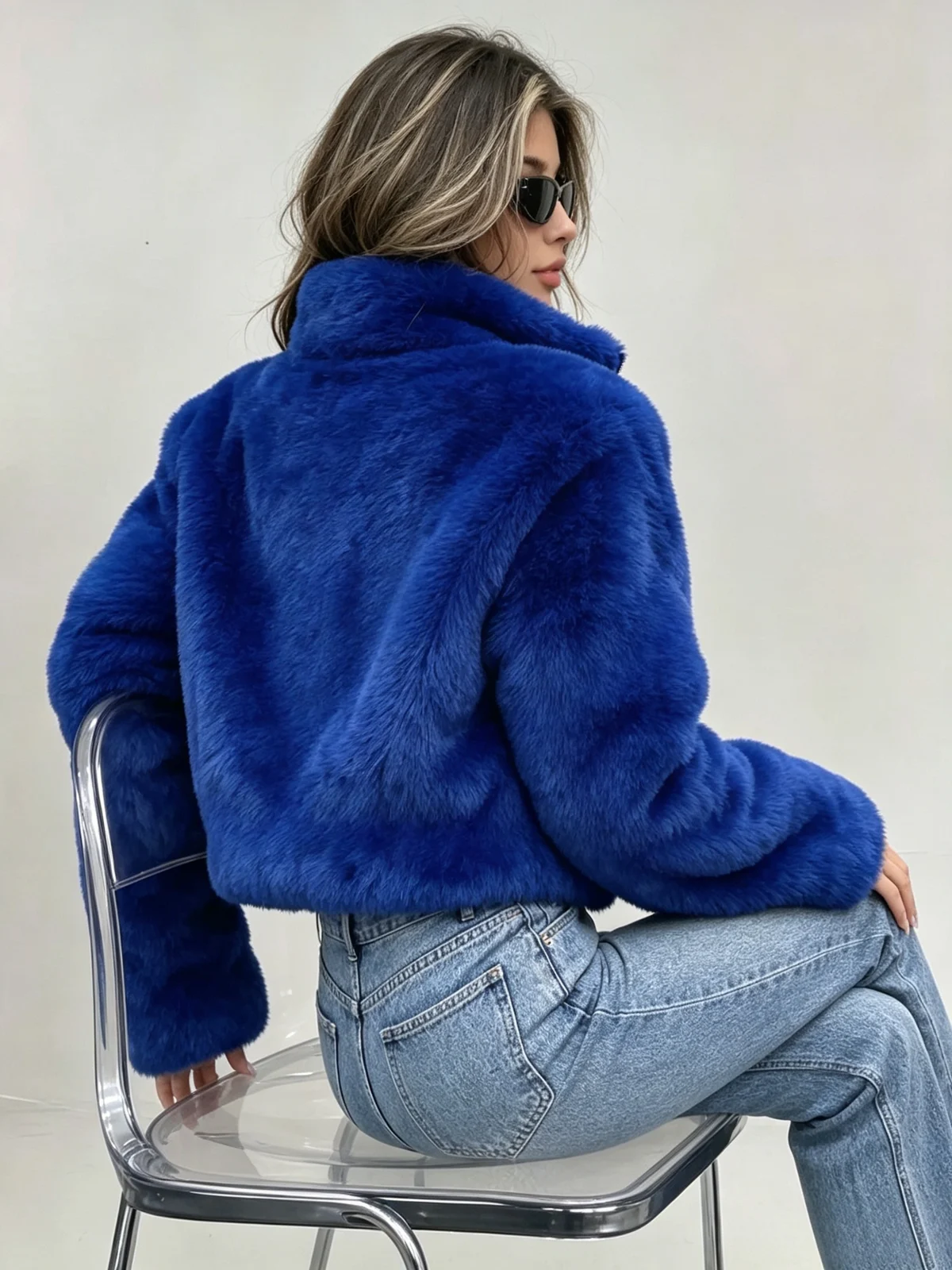 Women Cropped Faux Fur Zip Up Stand Collar Jacket — image 3