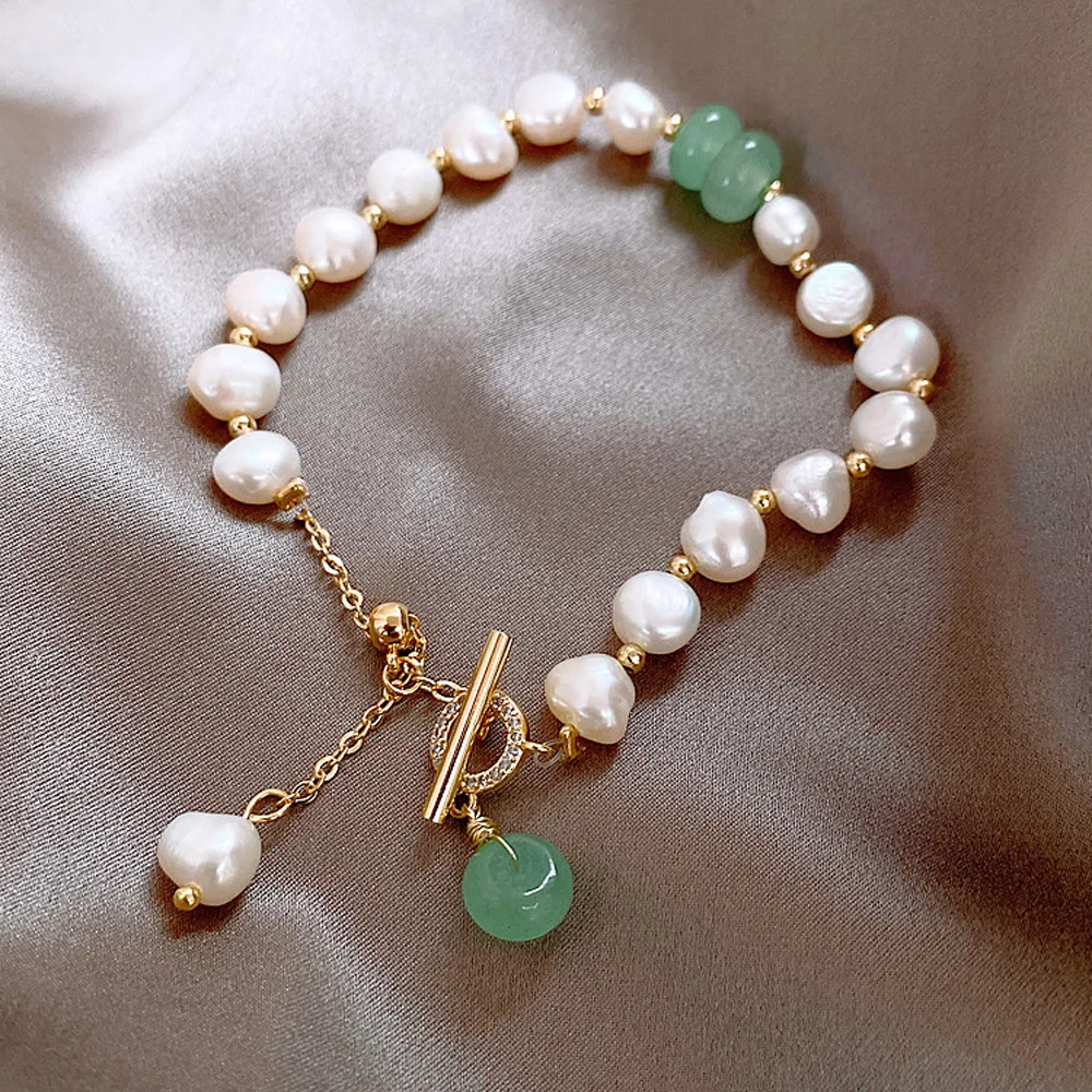 Women Irregular Freshwater Pearl Adjustable Bracelet — image 4