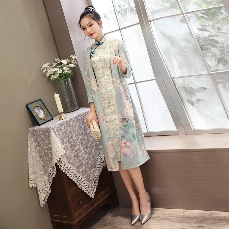 Women's Medium Length Cheongsam With Suede And Aodai Dress — image 5