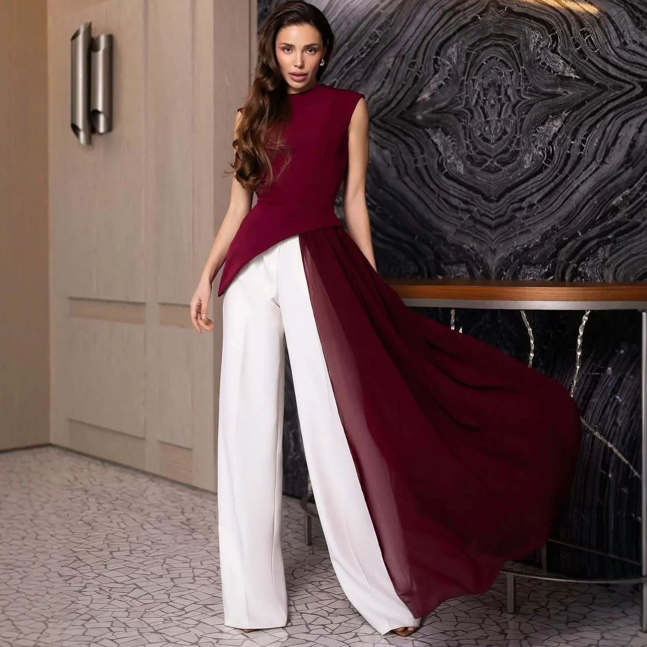 Womens Asymmetrical Hem Slim-fit Shirt — image 1