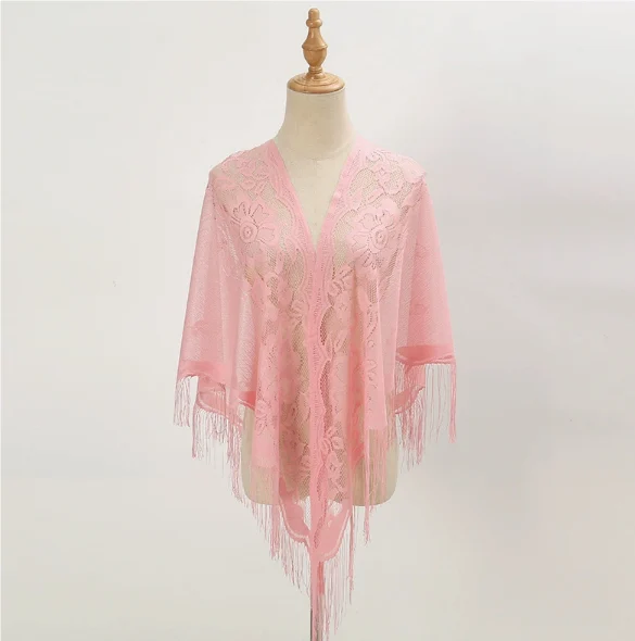 Womens Breathable Lace Triangle Shawl With Floral Design — image 2