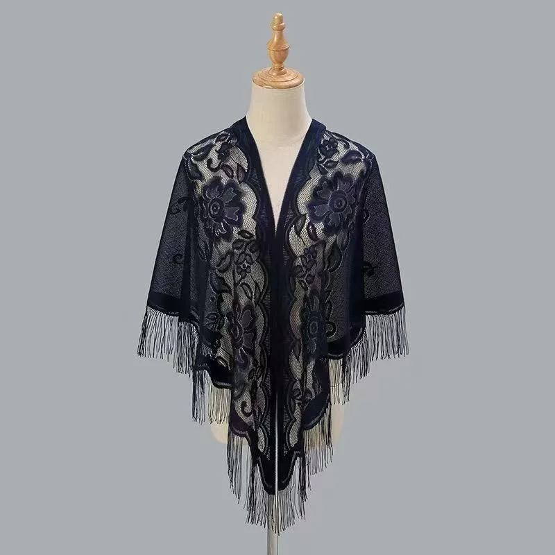 Womens Breathable Lace Triangle Shawl With Floral Design — image 3