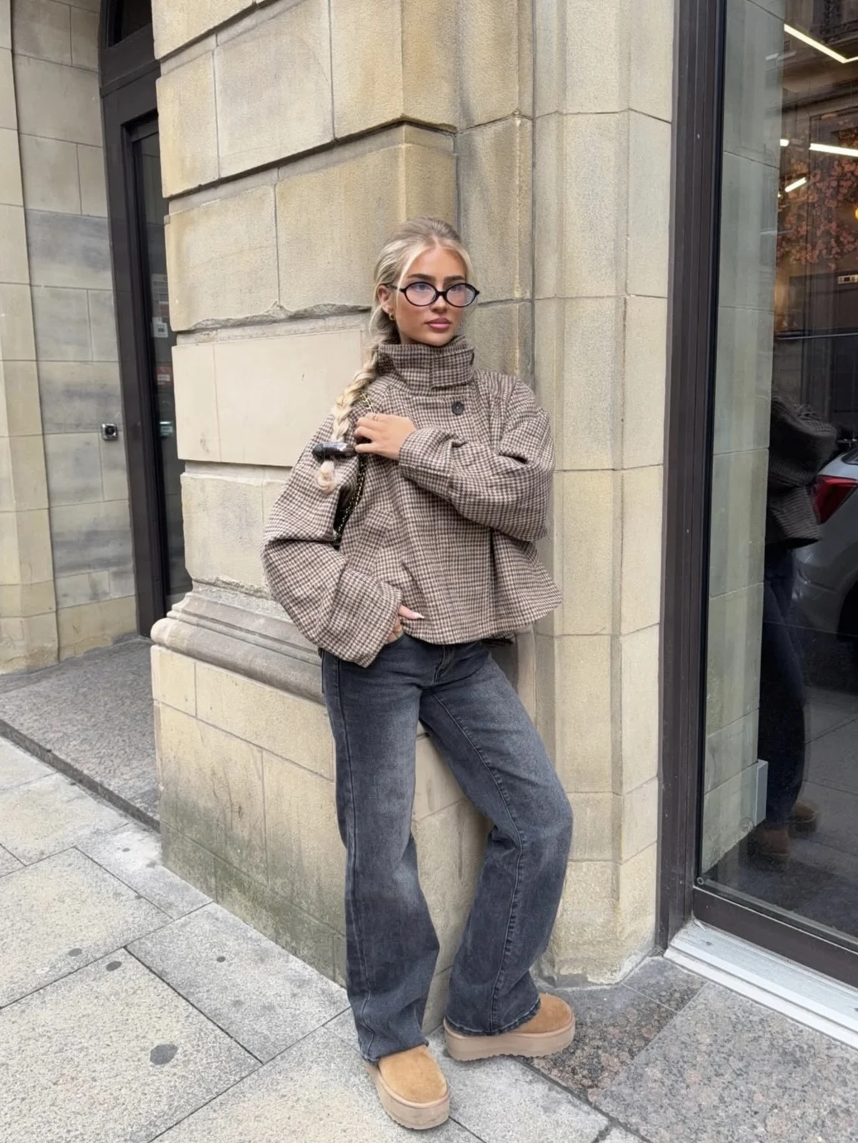 Womens Casual Wool Coat With A Stand-up Collar — image 6