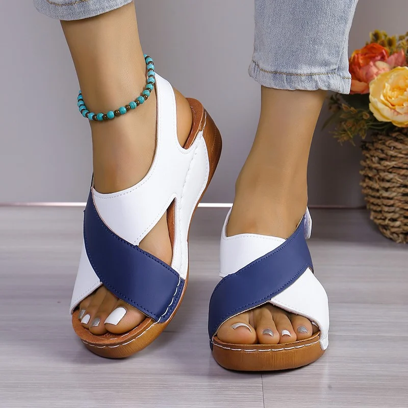 Womens Chunky-soled Color-block Roman Sandals — image 4