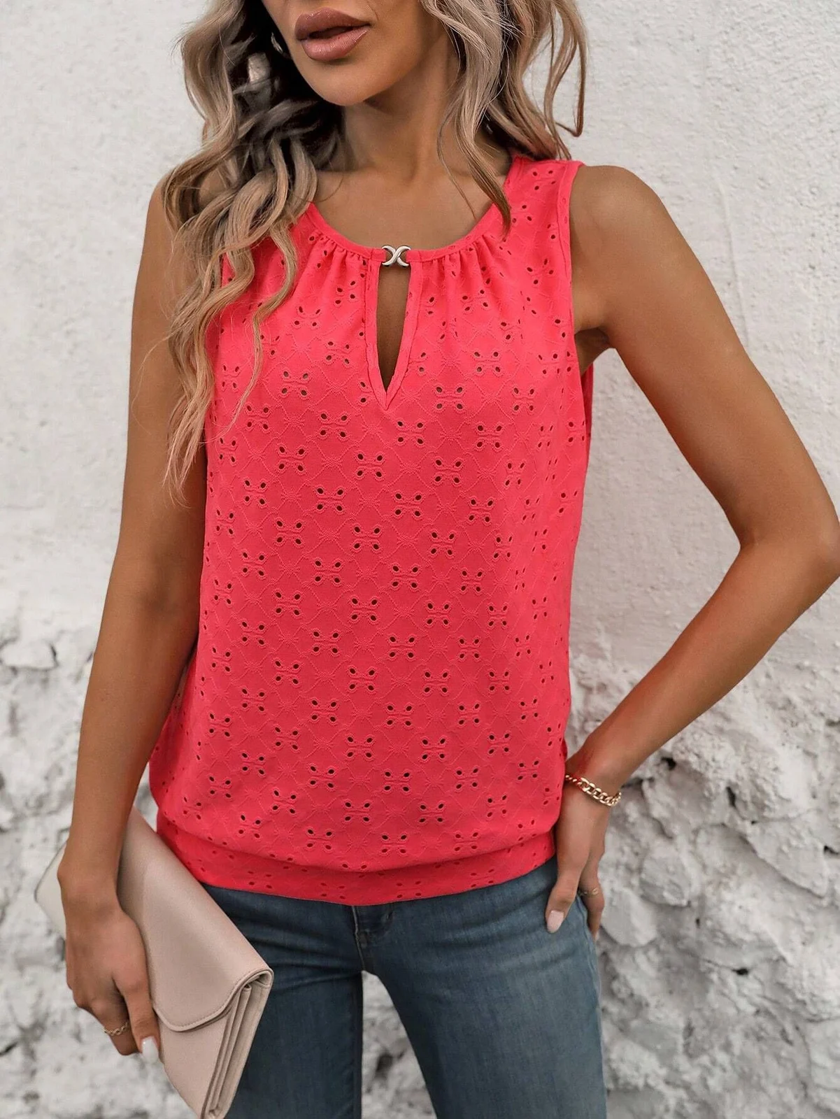 Womens Fashionable U-neck Solid-color Sleeveless Tank Top T-shirt — image 11