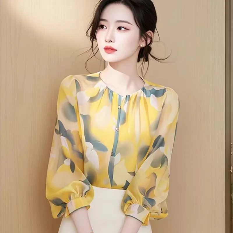 Womens French-style Floral Chiffon Blouse With Three-quarter Sleeves — image 1