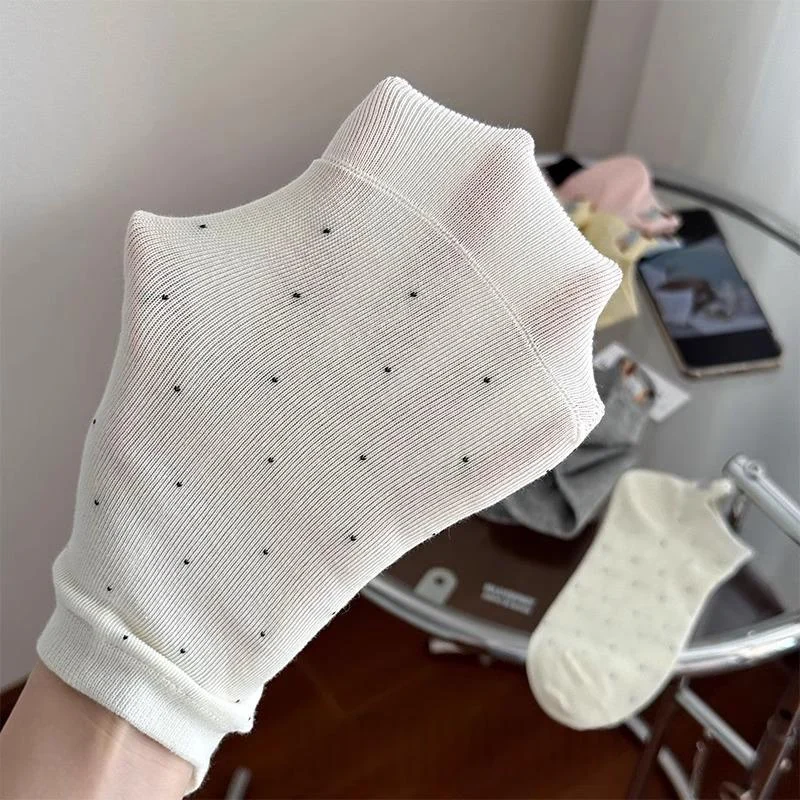 Womens Lightweight Breathable Ankle Socks — image 7