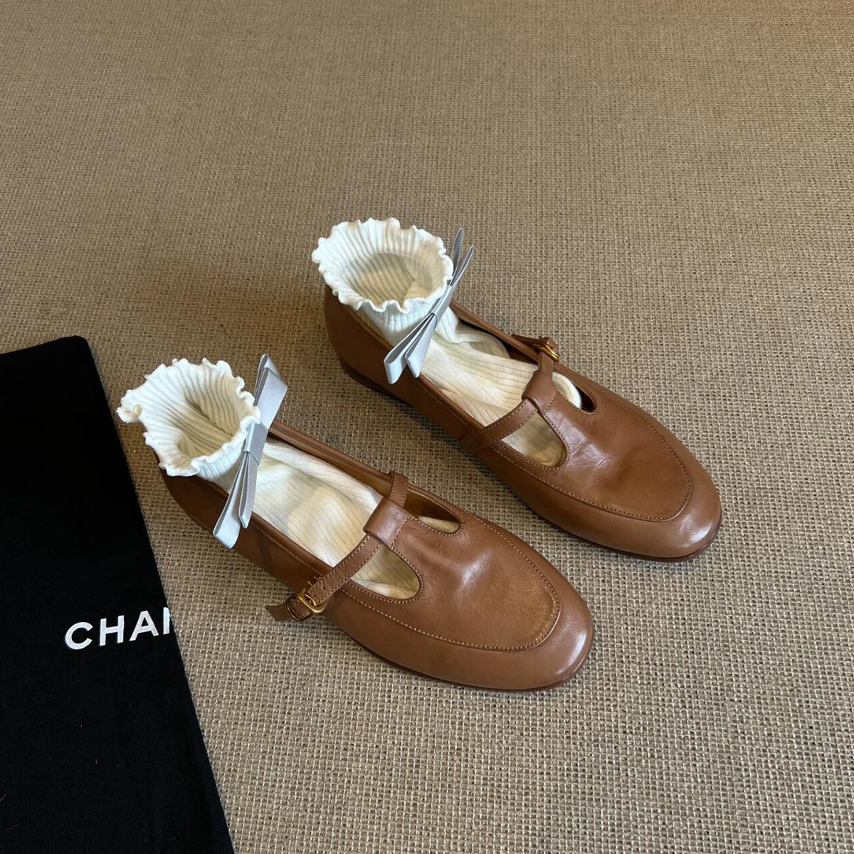 Womens Retro T-strap Slip-on Shoes — image 5