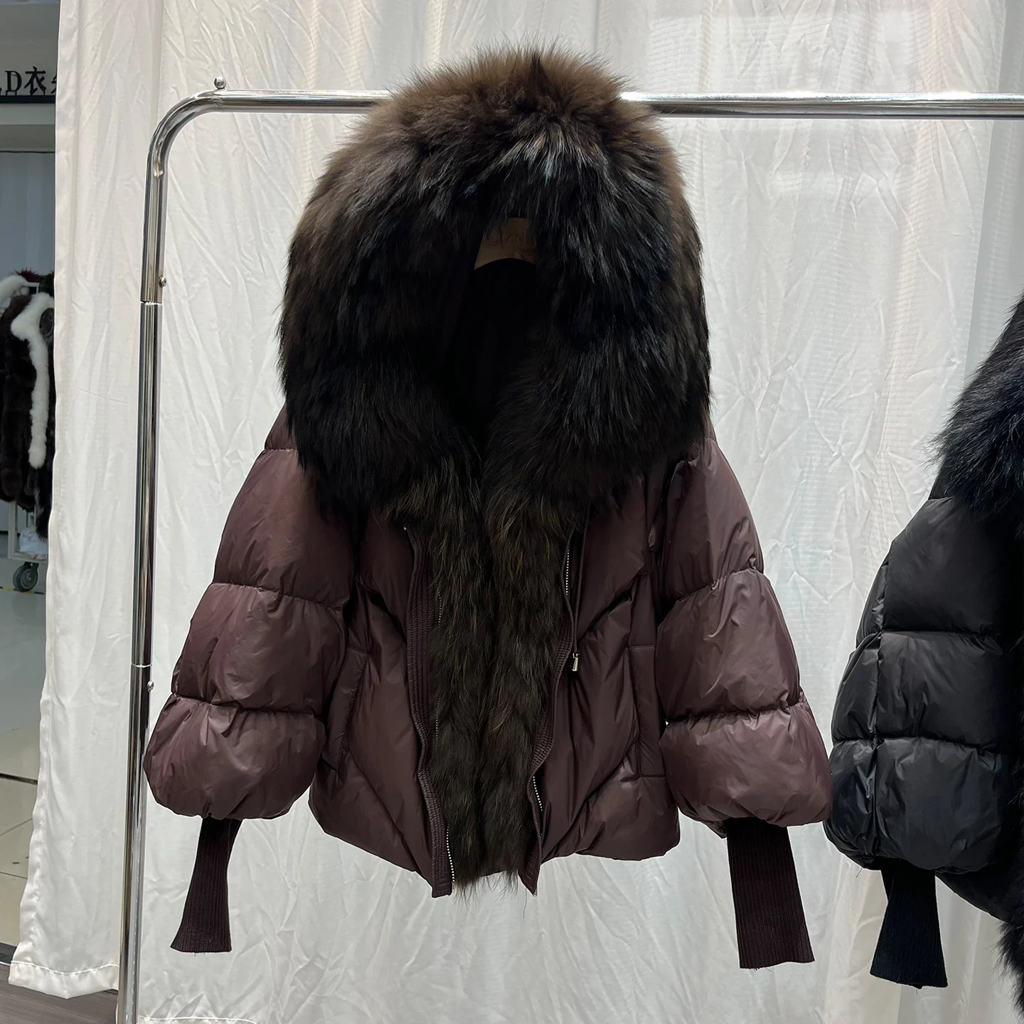Womens Short Fashionable Thick Warm Fur Coat — image 7