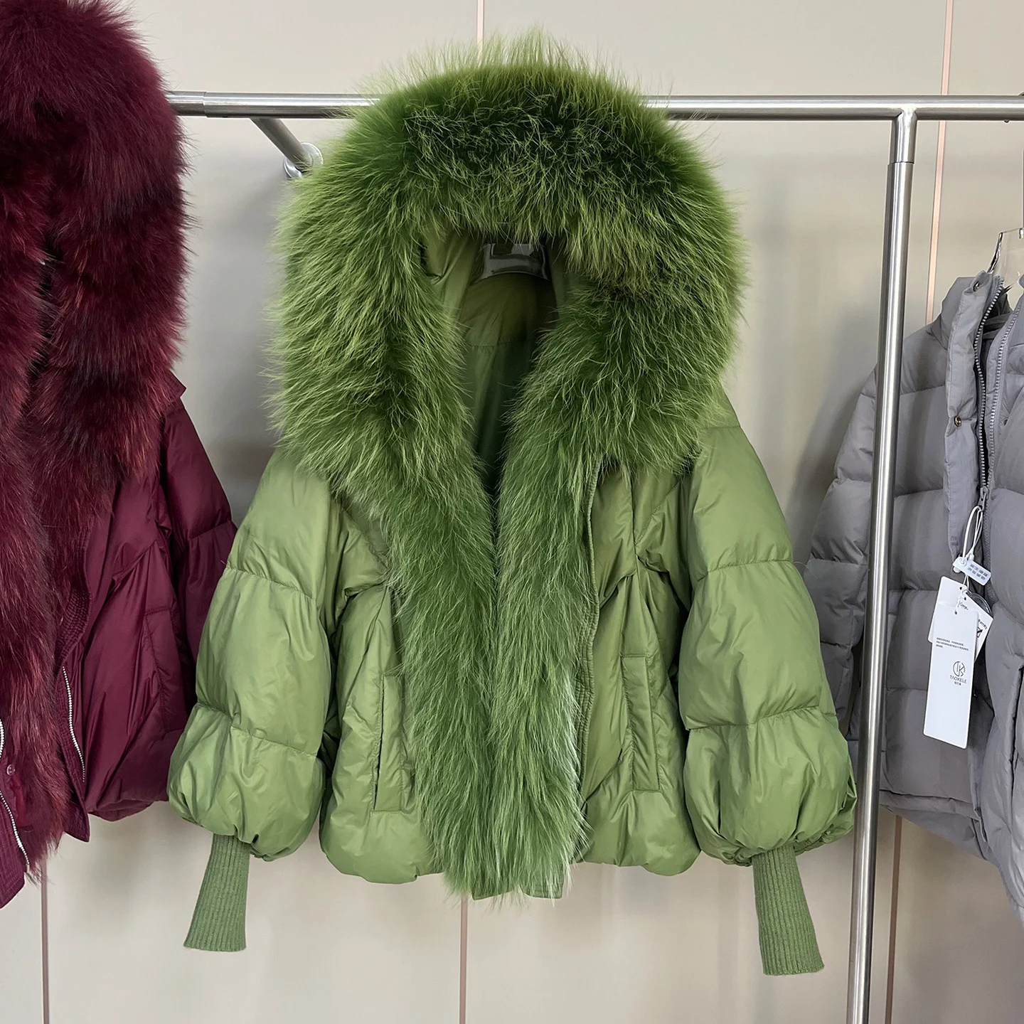 Womens Short Fashionable Thick Warm Fur Coat — image 6