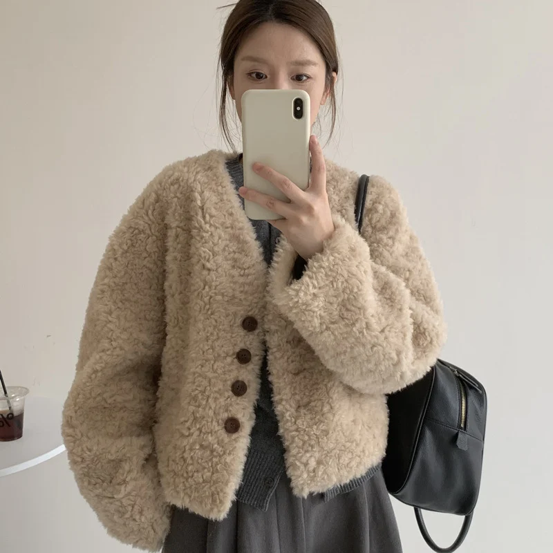Womens V-neck Short Loose Padded Lambswool Coat — image 5