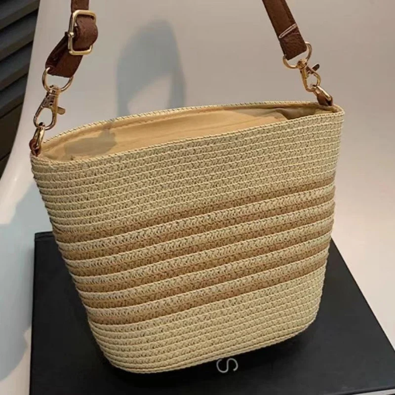 Woven Vacation Crossbody Bag Stylish And Versatile — image 3