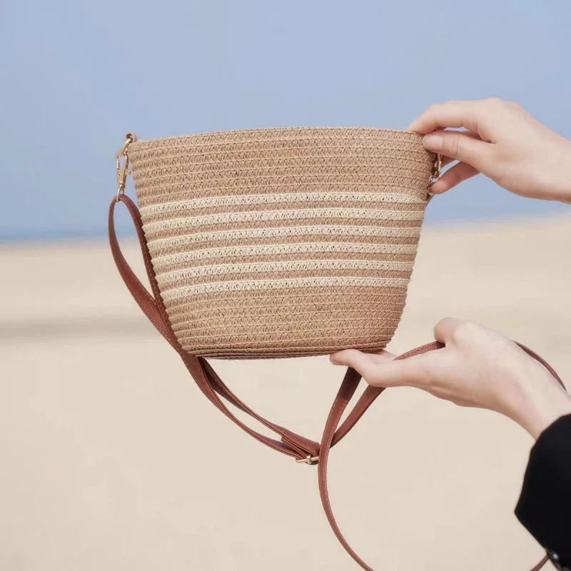 Woven Vacation Crossbody Bag Stylish And Versatile — image 6