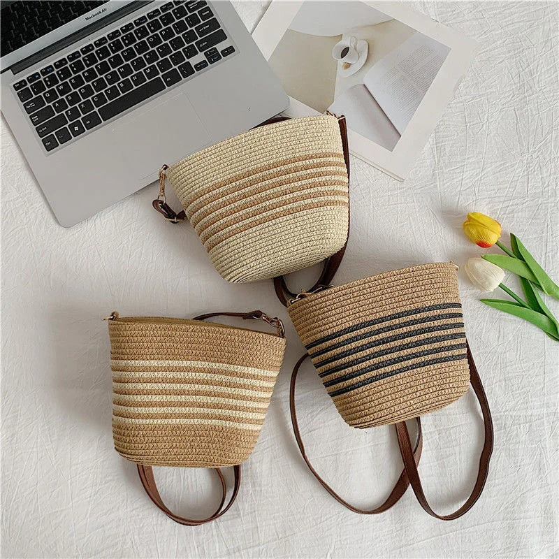 Woven Vacation Crossbody Bag Stylish And Versatile — image 7